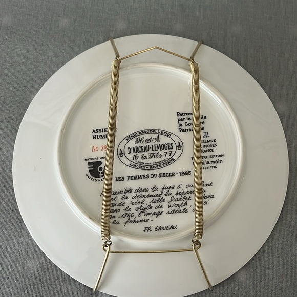 Vintage D’arcrau Limoges “Scarlet En Crinoline” Collector Plate. - Picture 6 of 9